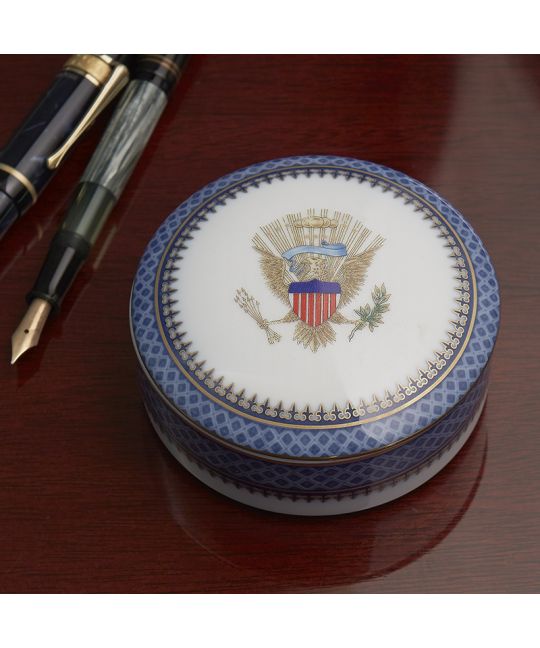 AMERICAN EAGLE ROUND BOX